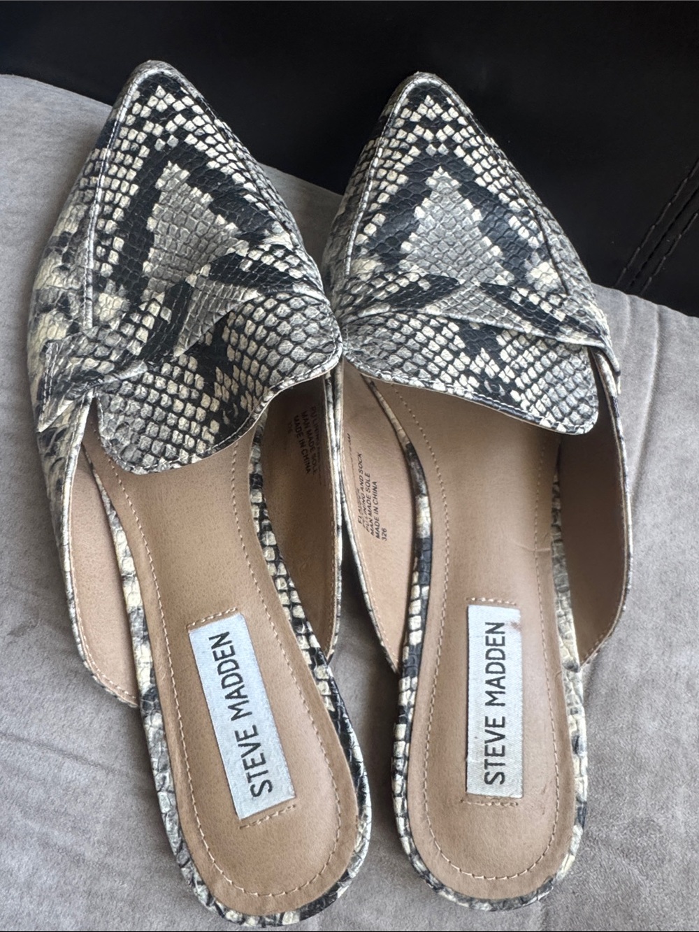 Steve Madden Snake-Print Slip-On Mules in Beige and Black - Picture 9 of 9